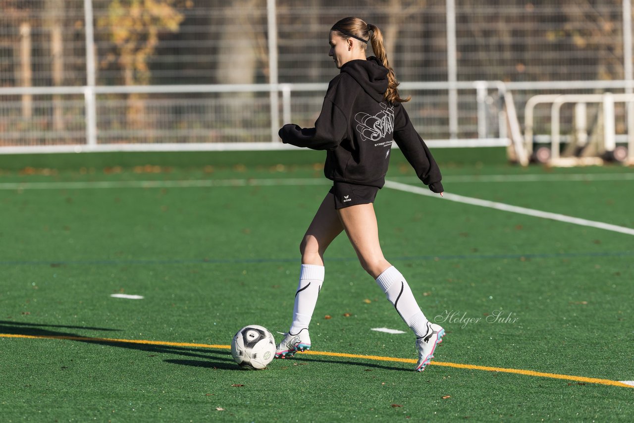 Bild 113 - wBJ VfL Pinneberg2 - Eimsbuttler TV 3 : Ergebnis: 5:0